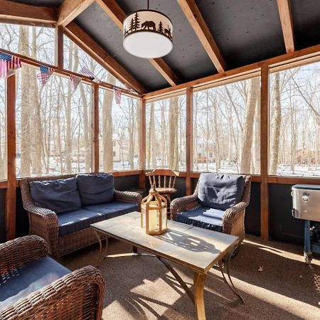 Cozy Cabin At Poconos With Hot Tub And Fire Pit East Stroudsburg Exteriér fotografie