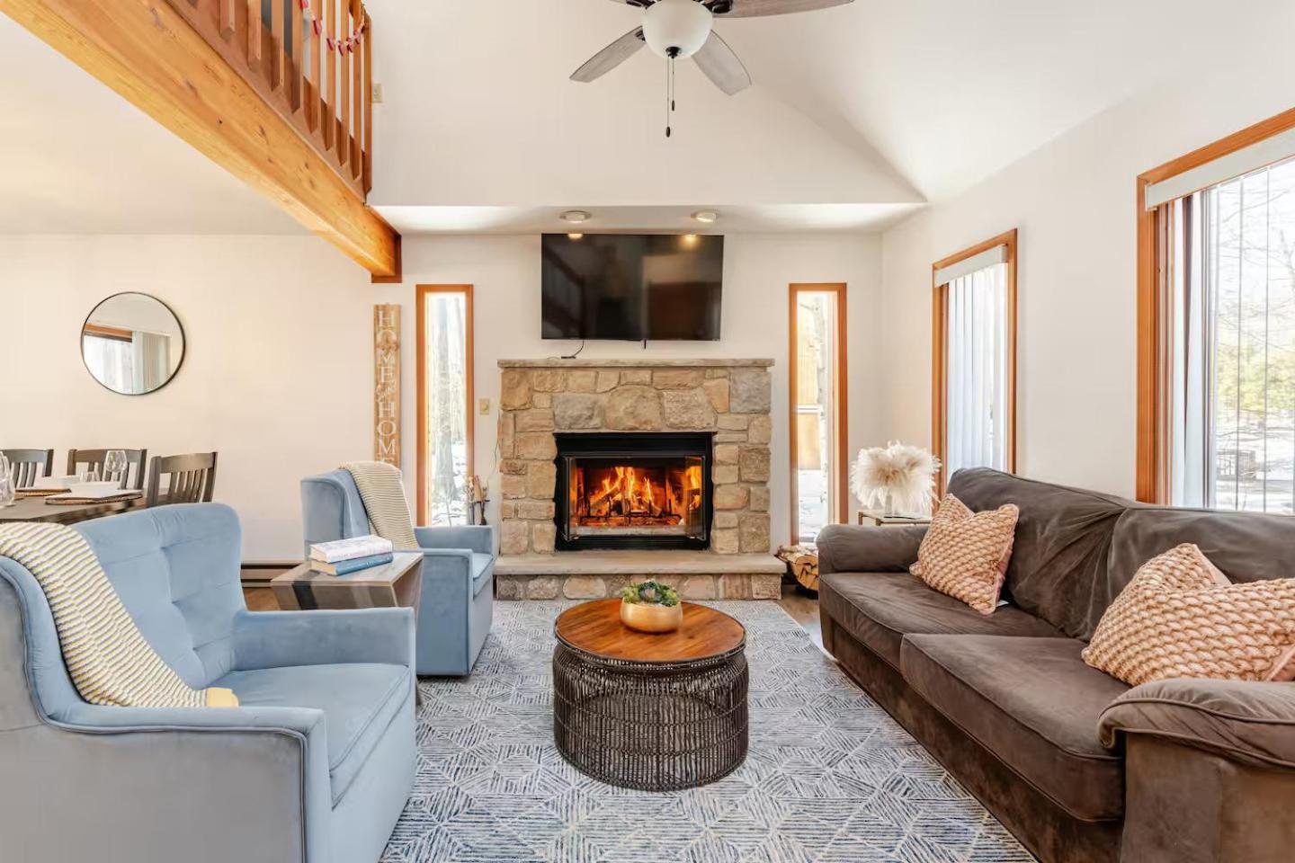 Cozy Cabin At Poconos With Hot Tub And Fire Pit East Stroudsburg Exteriér fotografie